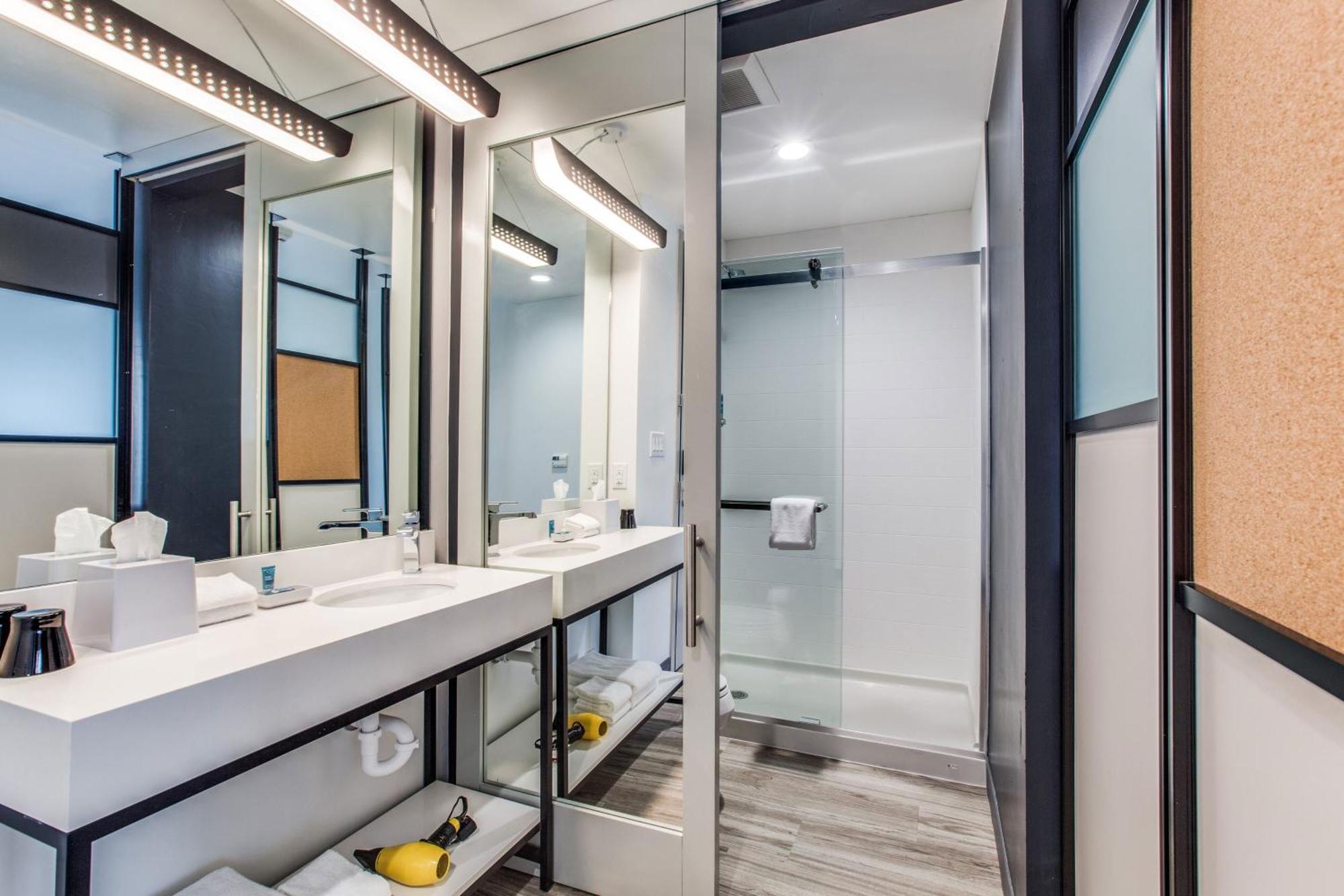 Aloft Dallas Arlington Entertainment District Екстериор снимка