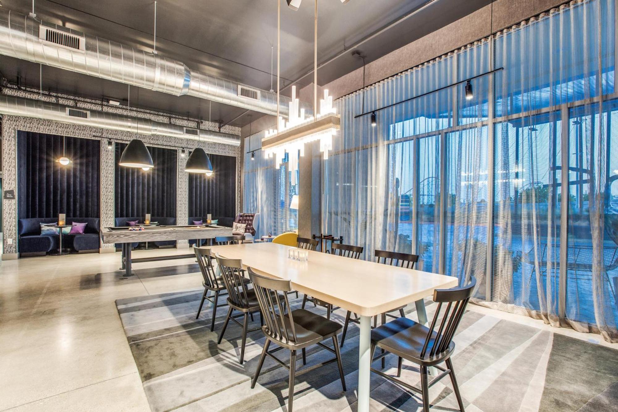 Aloft Dallas Arlington Entertainment District Екстериор снимка